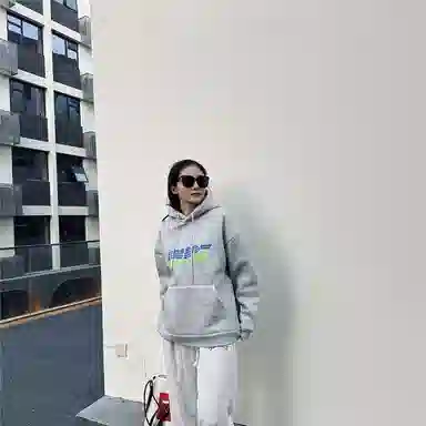 星际者 波浪字母印花宽松连帽休闲套头卫衣 男女同款 加绒加厚可选