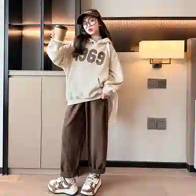 FW23