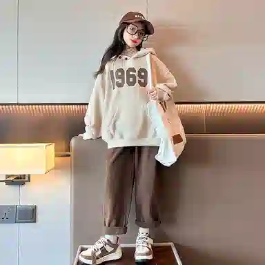 FW23