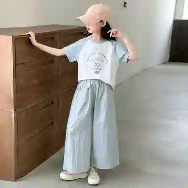 迷乐童堡休闲运动套装 拼色字母圆领插肩短袖 两件套 儿童款