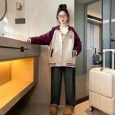 迷乐童堡 外套洋气时髦上衣女大童连帽拼色宽松时髦棒球服 儿童款 杏色