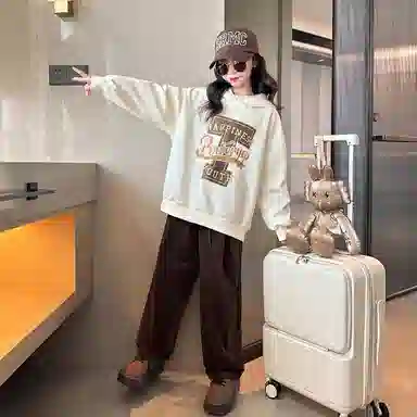 FW23