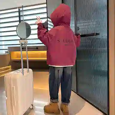 迷乐童堡 洋气连帽户外冲锋衣 儿童款 红褐色