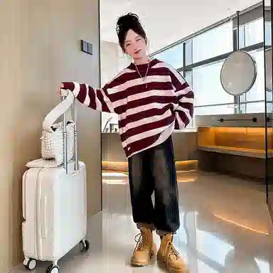 迷乐童堡 童装 洋气儿童加厚打底衫女大童秋冬条纹套头针织衫 女童 酒红色