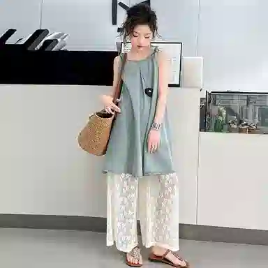 儿童款 迷乐童堡裙装套装 洋气时尚潮流无袖休闲牛仔蕾丝花边阔腿裤两件套 蓝色