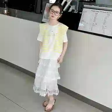 儿童款 迷乐童堡裙装套装 洋气时髦字母条纹披肩短袖套裙两件套
