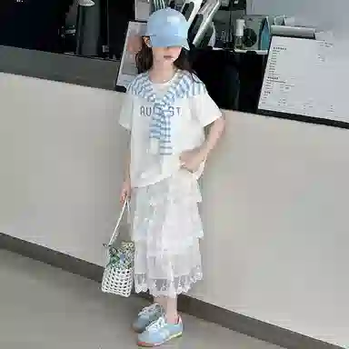 儿童款 迷乐童堡裙装套装 洋气时髦字母条纹披肩短袖套裙两件套
