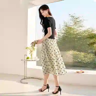 XIANGYING A