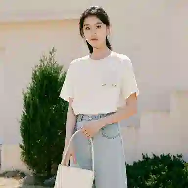 XIANGYING T