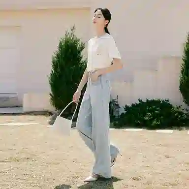 XIANGYING T