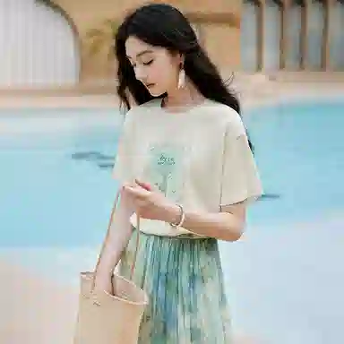 XIANGYING T
