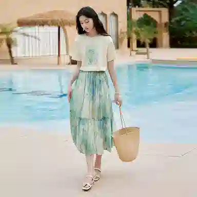 XIANGYING T