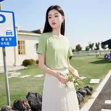 XIANGYING T