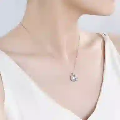 S925