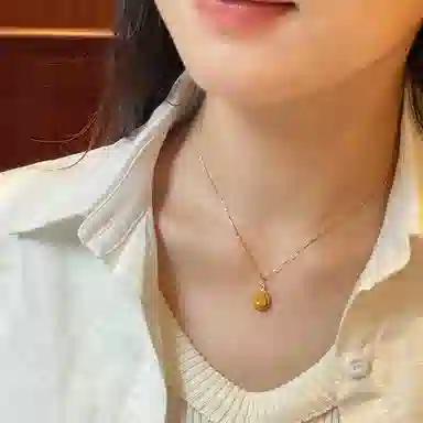 琳琯瑛 新中式国风小众设计 高级感轻奢气质佛公吊坠锁骨链 蜜蜡 项链 女款