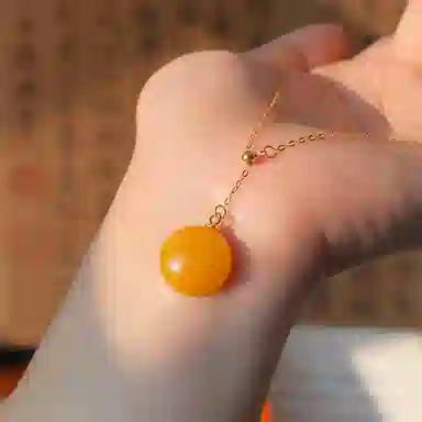 琳琯瑛 新中式国风国潮月食半球 气质古风 蜜蜡 名贵玉石吊坠 女款