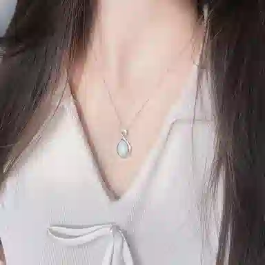 8 925