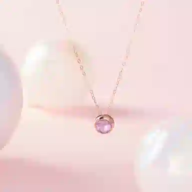 925