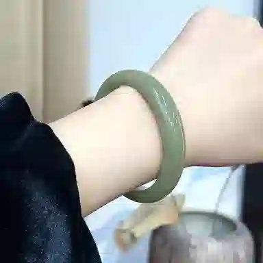 琳琯瑛 糖色 和田玉 和田玉手镯 女款 碧玉