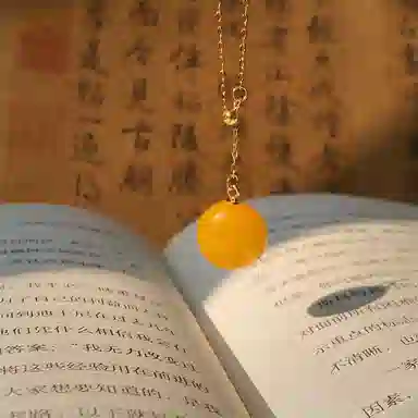 琳琯瑛 新中式国风国潮月食半球 气质古风 蜜蜡 名贵玉石吊坠 女款