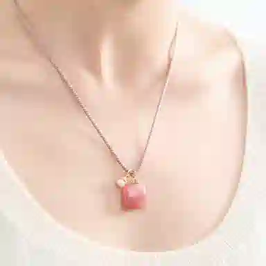 琳琯瑛 红方糖可爱设计高级感 玛瑙 项坠 女款 礼物