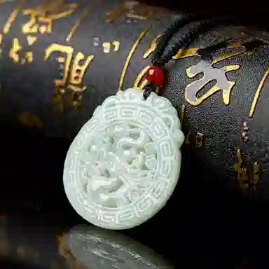 琳琯瑛 新中式古风玉佩气质平安仿古龙牌 豆种 翡翠吊坠 男款