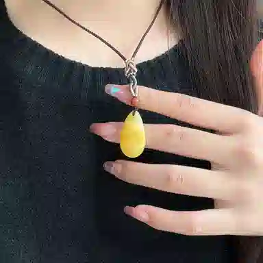 琳琯瑛 新中式国风国潮水滴 蜜蜡 吊坠 女款