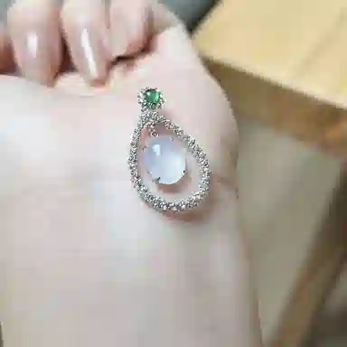 琳琯瑛 新中式国潮气质小众设计款蛋面水滴 冰种 翡翠吊坠 女款