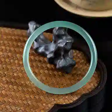 琳琯瑛 新中式国风小众设计高级感轻奢气质 竹叶青美人条 玉髓 玉石手镯 女款