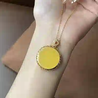 琳琯瑛 新中式国风小众设计高级感轻奢气质平安无事牌吊坠 蜜蜡 项链 女款