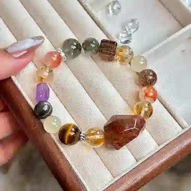 琳琯瑛 宝草莓晶绿发晶黄塔晶红胶花银曜石天然 粉水晶 手饰手串 女款