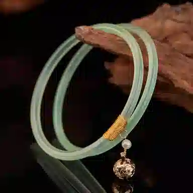琳琯瑛 祥纹春水绿叮当镯一对带可爱铃铛 合金 玉石手镯 女款 玉髓