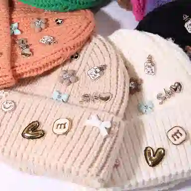 MEETSUNNY Multi-Button Ear Warmer Knit Hat