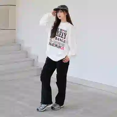 Qnxeey OWNTHEMOMENTT