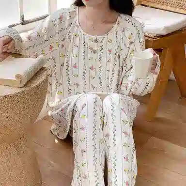 兰缪 皱布带胸垫一体圆领套头长袖长裤可爱甜美睡衣套装 女款 白色