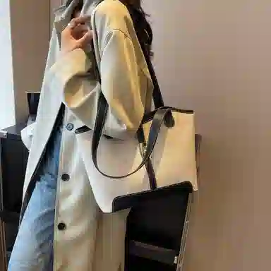 morellybear Tote