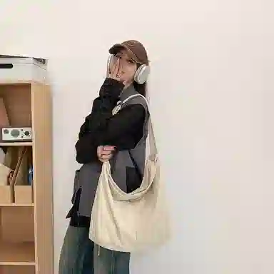 Morellybear Canvas Shoulder Bag