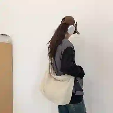 Morellybear Canvas Shoulder Bag