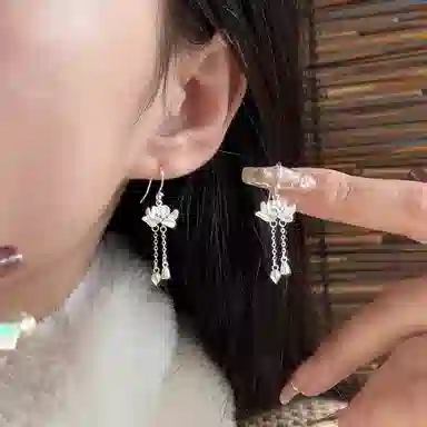 百年传琪 古风 好运连连 莲花两世欢气质 好事莲莲 民族风 学院风 流苏 足银 耳环 女款