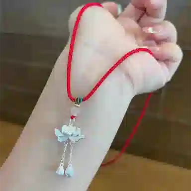 999