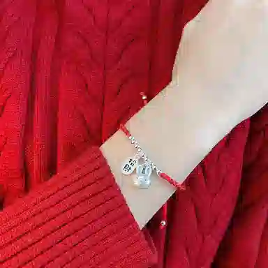 百年传琪 足银泰银磨砂兔子 轻奢小众精致 手链 男女同款情侣款