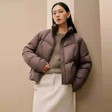 太平鸟 纯色保暖短款立领面包服羽绒服 女款