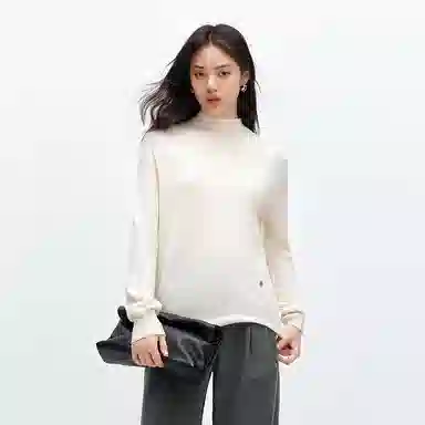Peacebird Seamless Wool Sweater