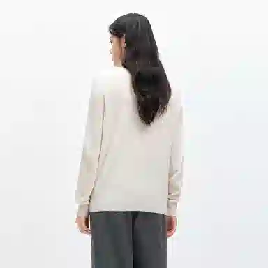 Peacebird Seamless Wool Sweater