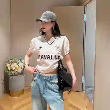 NancyCavally 100 V T