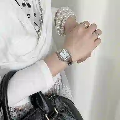 KARL LAGERFELD SQUARE CLASSICS