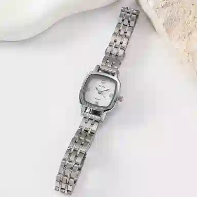 AIVN Fashion Quartz Silver Dial