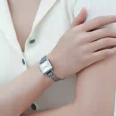 AIVN
