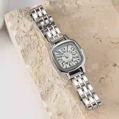 AIVN Elegant Quartz Watch Silver Dial