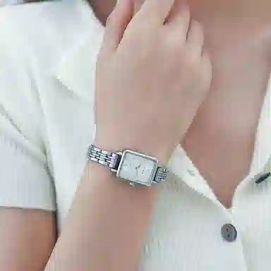 AIVN